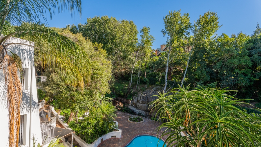 5 Bedroom Property for Sale in Lemoenkloof Western Cape